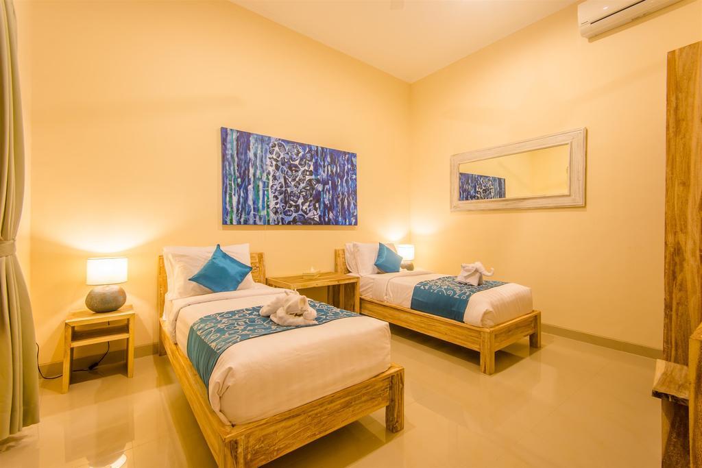 Villa Tepi Sungai Legian Chambre photo